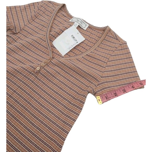 Hippie Rose Juniors Ribbed Henley Top Short sleeve Button Brown V Neck Sz XS New - Picture 6 of 10